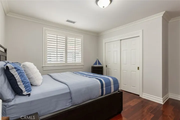 481 Paulette Place, La Canada Flintridge, California 91011