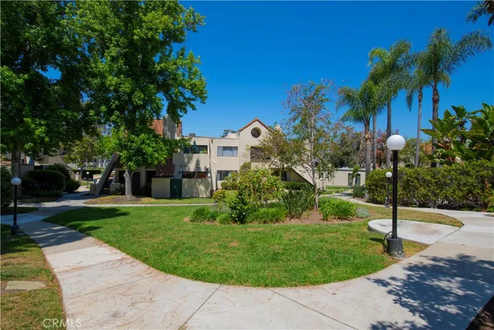 333 N Melrose Drive E, Vista, California 92083