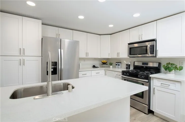 333 N Melrose Drive E, Vista, California 92083