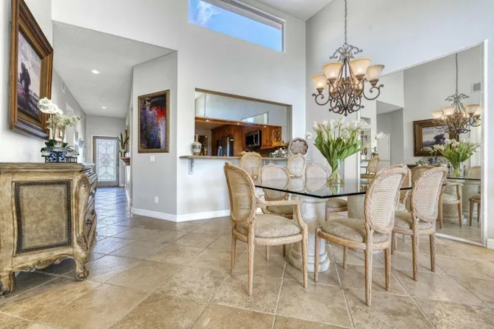 Dining room with breakfast bar