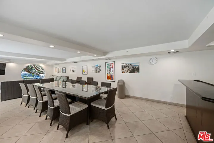 2960 Neilson Way 304, Santa Monica, California 90405