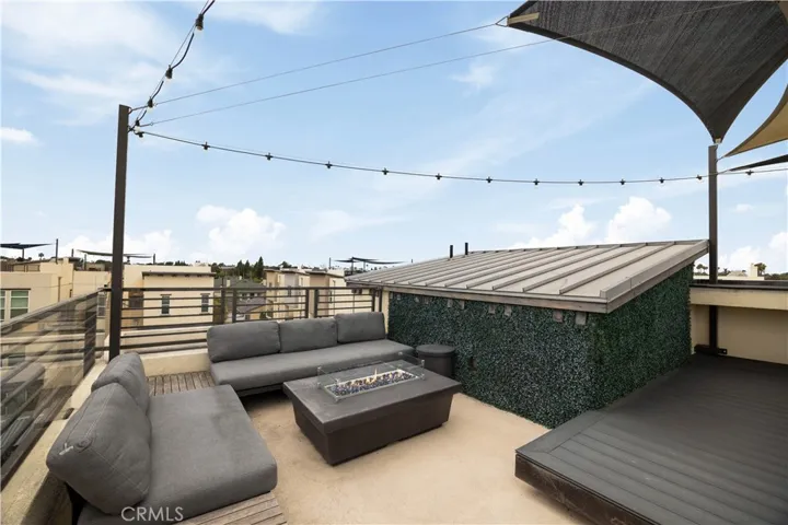 Beautiful roof top deck