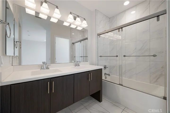 Bedroom bath 1
