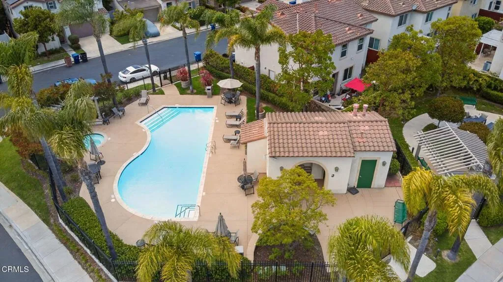 55-web-or-mls-Upmarket Media-4584Marr-ae