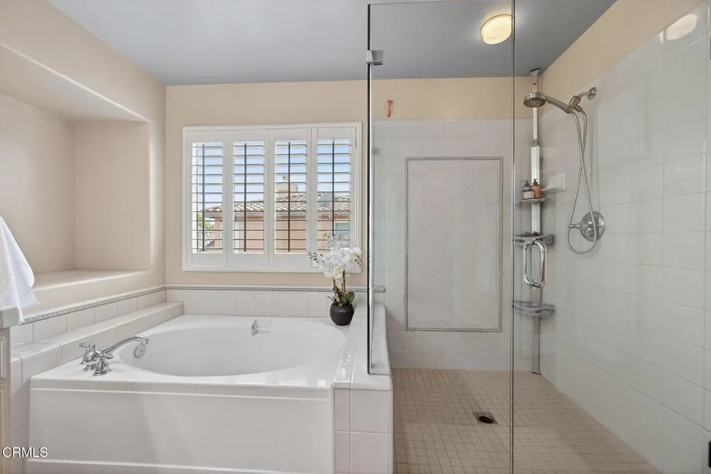 23-web-or-mls-Upmarket Media-4584Marr094