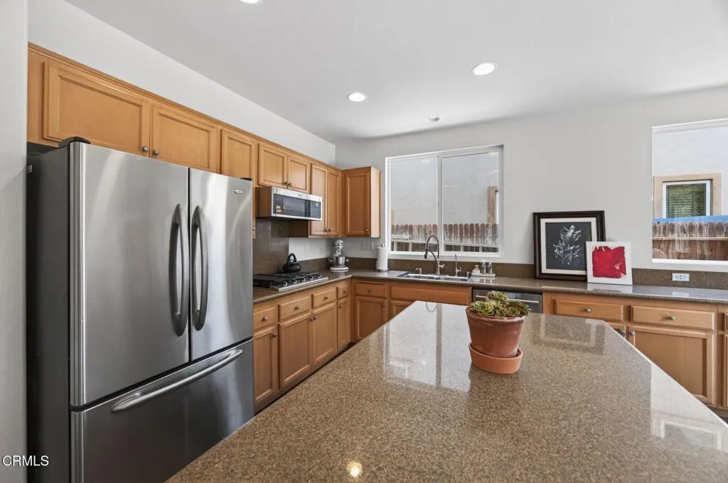 9-web-or-mls-Upmarket Media-4584Marr028
