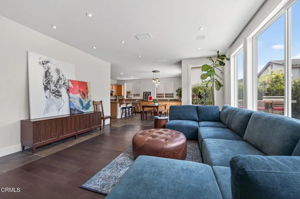 18-web-or-mls-Upmarket Media-4584Marr055