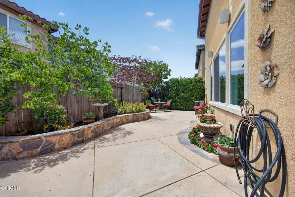 38-web-or-mls-Upmarket Media-4584Marr114