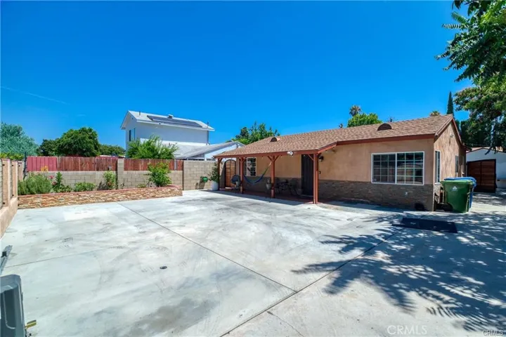 15450 Archwood, Van Nuys, California 91406