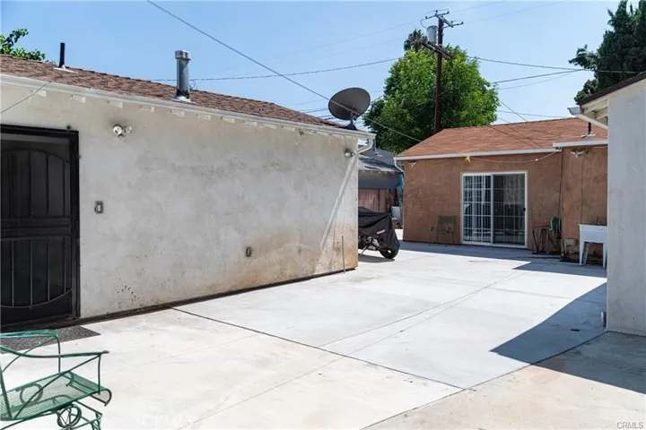15450 Archwood, Van Nuys, California 91406
