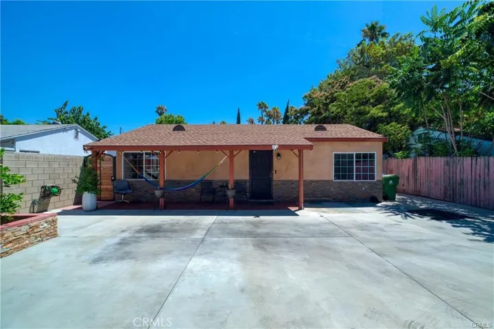 15450 Archwood, Van Nuys, California 91406