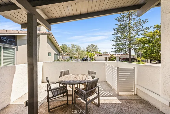 2108 Vista Entrada, Newport Beach, California 92660