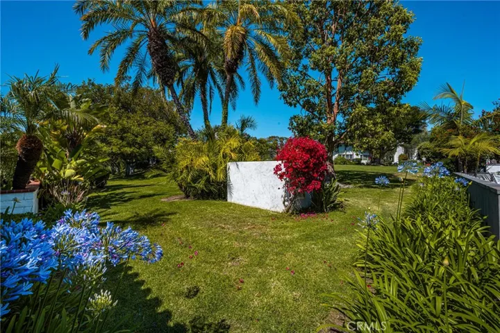 2108 Vista Entrada, Newport Beach, California 92660