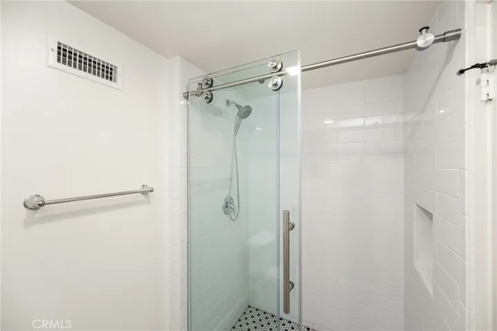 2108 Vista Entrada, Newport Beach, California 92660