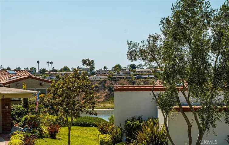 2108 Vista Entrada, Newport Beach, California 92660
