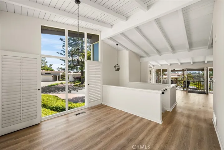 2108 Vista Entrada, Newport Beach, California 92660