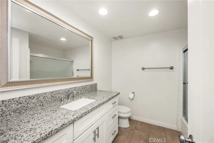 2108 Vista Entrada, Newport Beach, California 92660