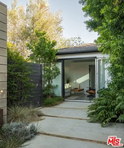 1060 Nowita Place, Venice, California 90291