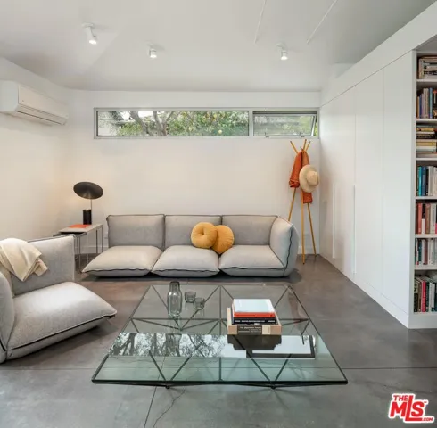 1060 Nowita Place, Venice, California 90291