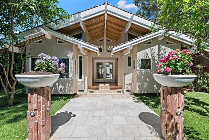 148 Kingsley Avenue, Palo Alto, California 94301