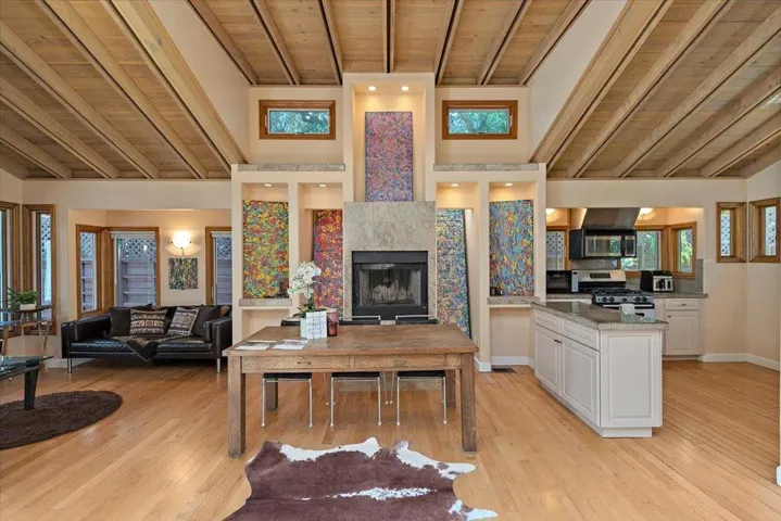 148 Kingsley Avenue, Palo Alto, California 94301