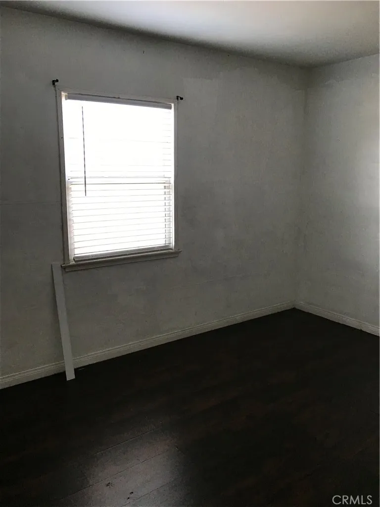 Second bedroom.