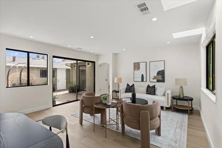 198 Greenwich Drive, Pleasant Hill, California 94523