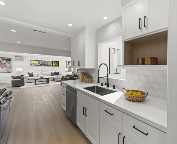 198 Greenwich Drive, Pleasant Hill, California 94523