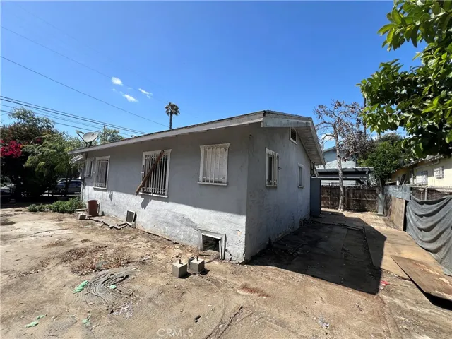 9214 Compton, Los Angeles, California 90002