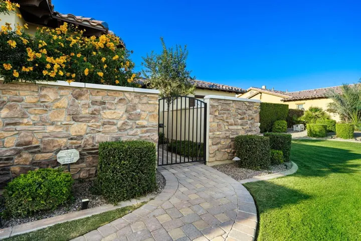 80864 Rock Hurst Drive
