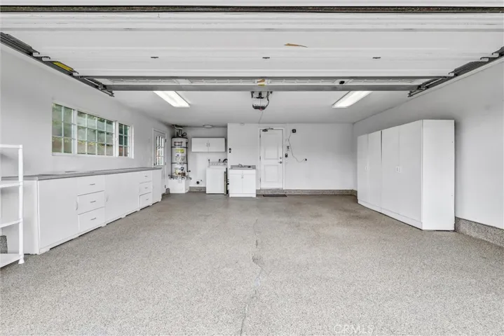 Garage with built-ins