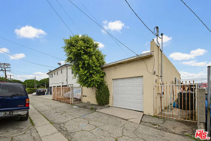 Rear of Single Family Ressiden