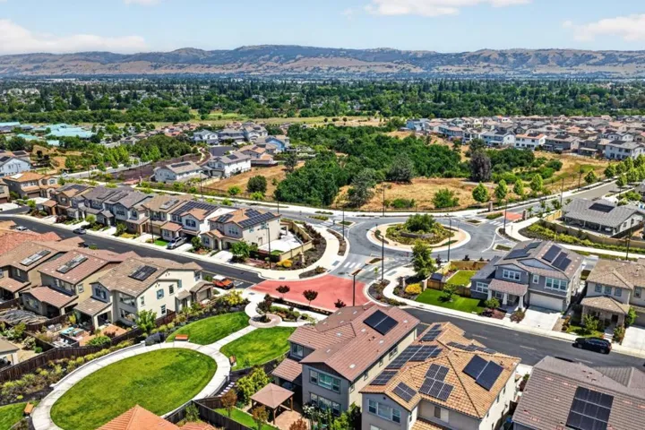 7011 Kirigin Way, Gilroy, California 95020