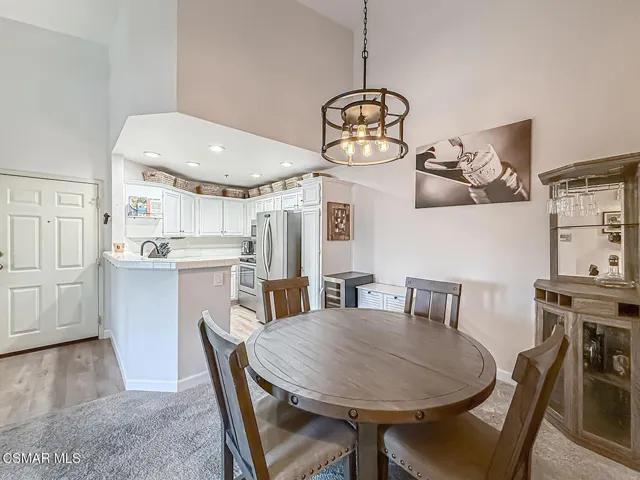 bLiving Dining and Kitchen5