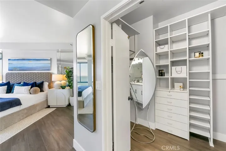Primary Walk-in