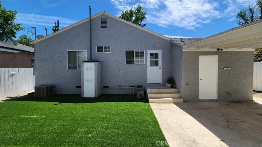 18009 Bullock Street, Encino, California 91316