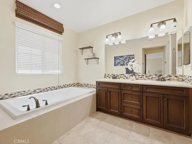 Spa like tub