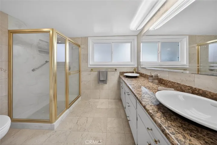 Bathroom #2