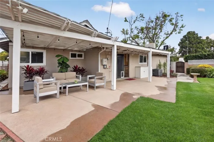 Imagine the family fun and pets can enjoy too.