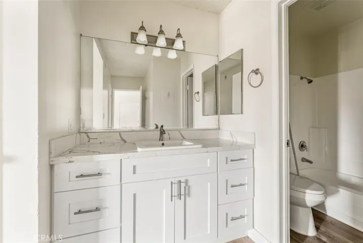 801 S Lyon A205, Santa Ana, California 92705