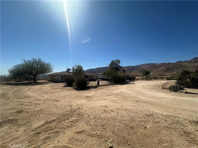6637 Via Allegra, 29 Palms, California 92277
