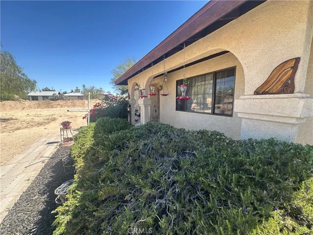 6637 Via Allegra, 29 Palms, California 92277