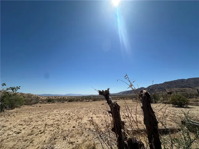 6637 Via Allegra, 29 Palms, California 92277