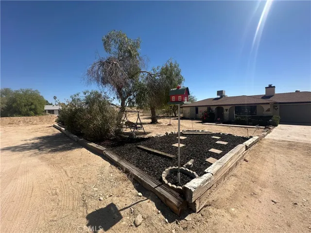 6637 Via Allegra, 29 Palms, California 92277
