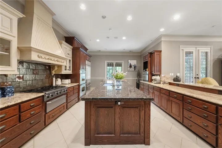 45455 Lorenz Lane, Temecula, California 92590