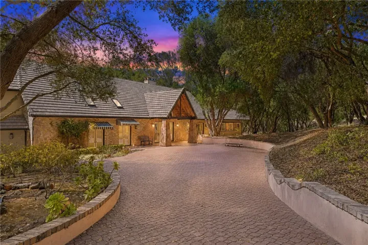 45455 Lorenz Lane, Temecula, California 92590