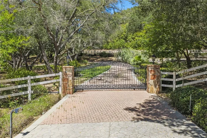 45455 Lorenz Lane, Temecula, California 92590