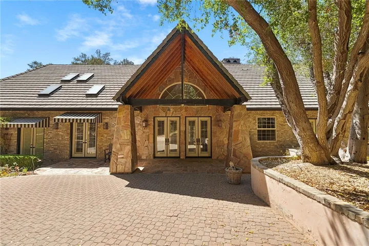 45455 Lorenz Lane, Temecula, California 92590