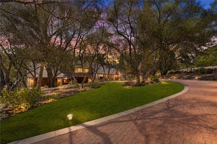 45455 Lorenz Lane, Temecula, California 92590