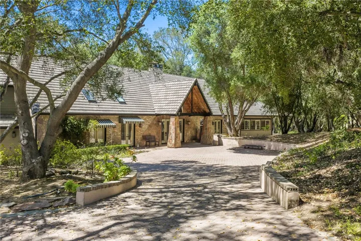 45455 Lorenz Lane, Temecula, California 92590